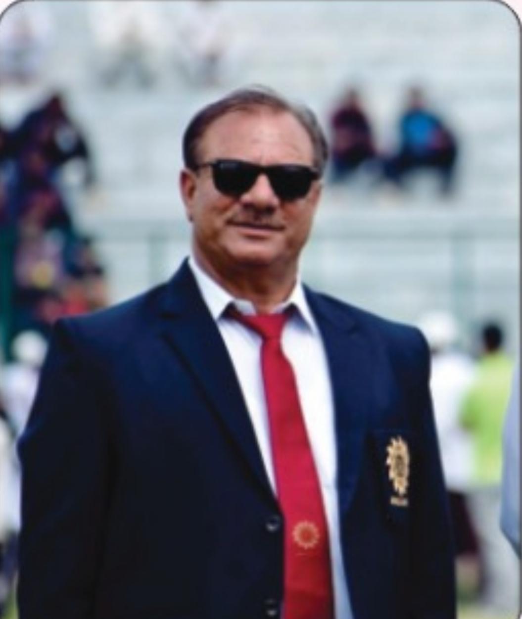 India U-18 spikers with coach Tariq leaves for Asian meet